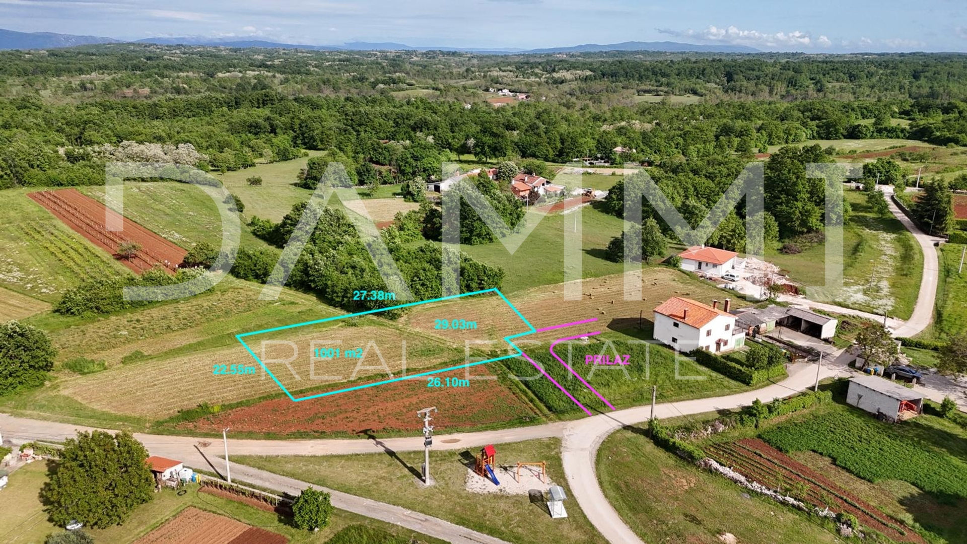 ISTRIEN, ŽMINJ – Baugrundstück mit freier Aussicht 1001 m2